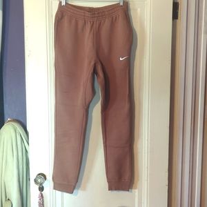 NWOT Men's Nike drop crotch joggers